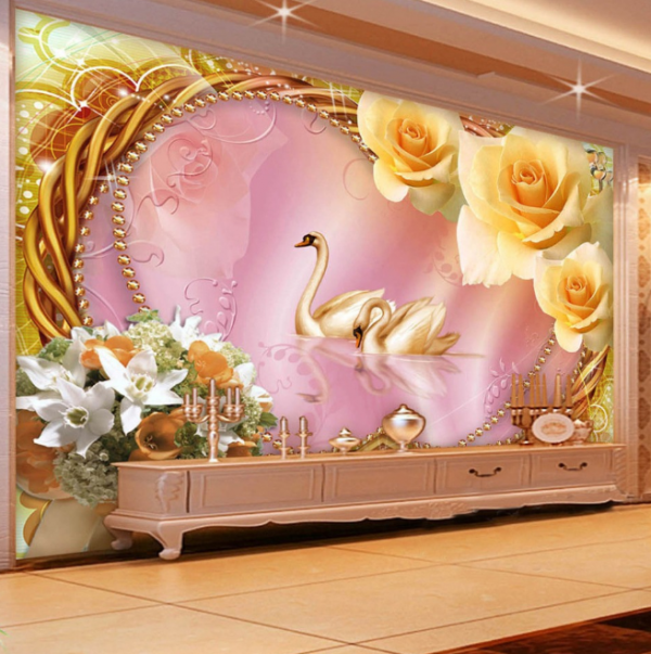 Wallpaper dinding dengan motif angsa emas